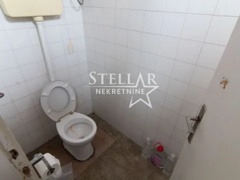 Izdavanje, poslovni prostor, 350m², Tuški Put, Podgorica - image 9