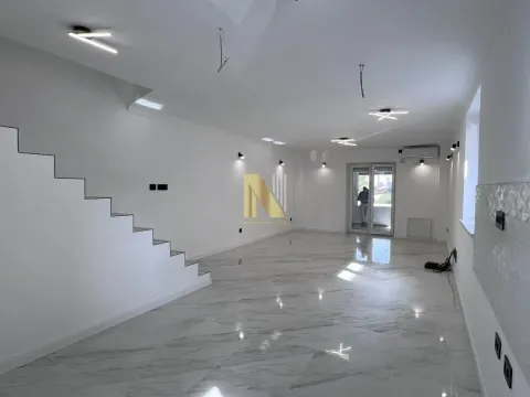 Prodaja, kuća, 221m², Telep, Novi Sad Sve Podlokacije - image 2