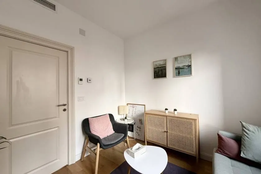 Izdavanje, četvorosoban stan, 81m², Dorćol Sve Podlokacije, Beograd