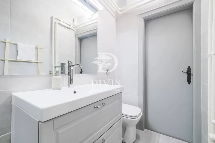 Izdavanje, dvosoban stan, 47m², Neimar, Vračar Sve Podlokacije