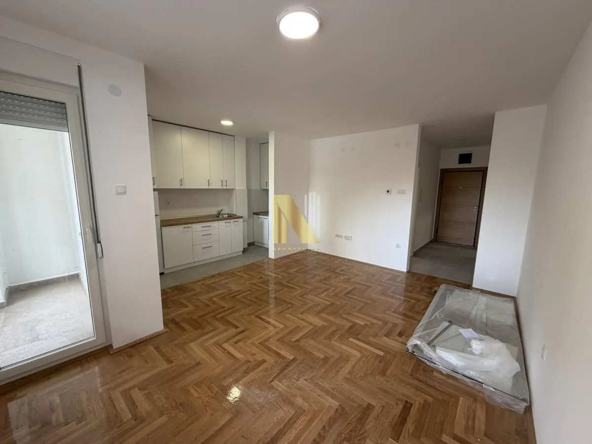 Prodaja, dvosoban stan, 44m², Bulevar Evrope, Novi Sad Sve Podlokacije