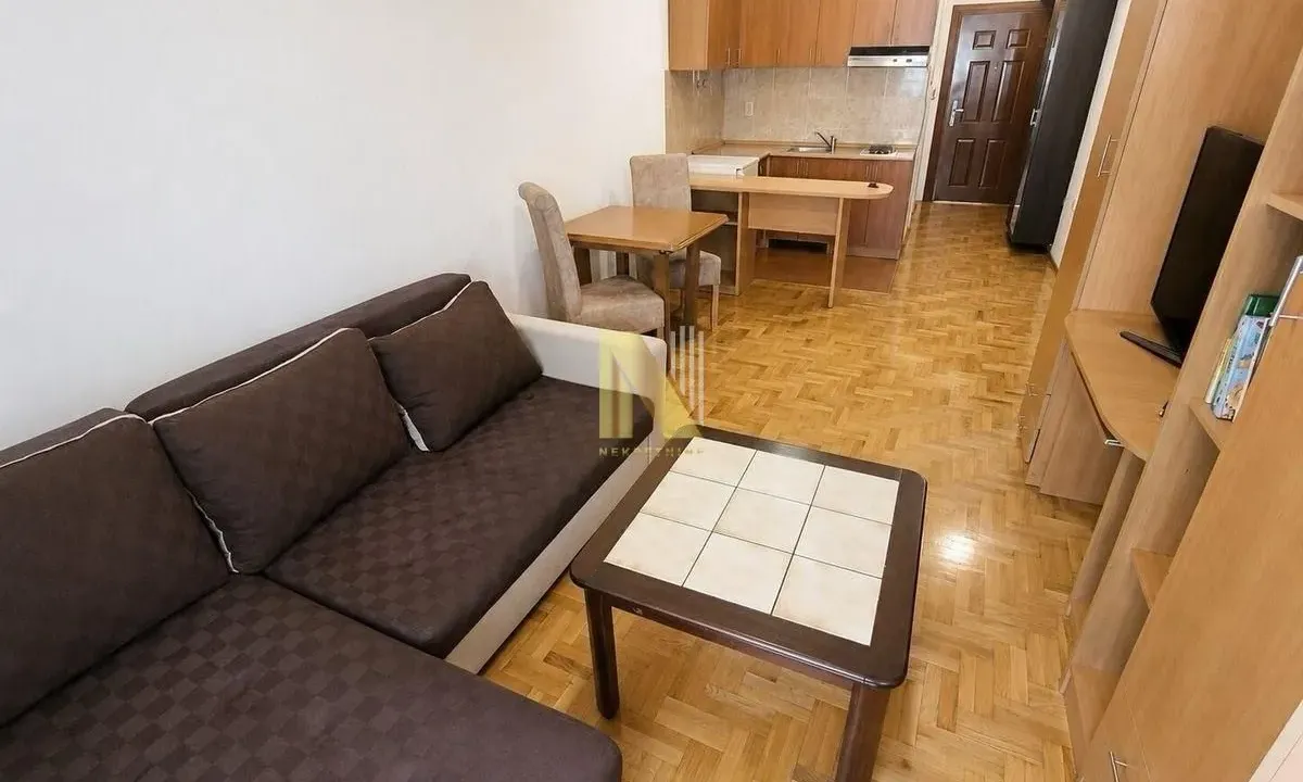 Rent, studio apartment, 30m², Grbavica, Novi Sad Sve Podlokacije