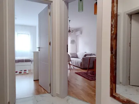 Izdavanje, jednosoban stan, 46m², Podkošljun, Budva - image 9