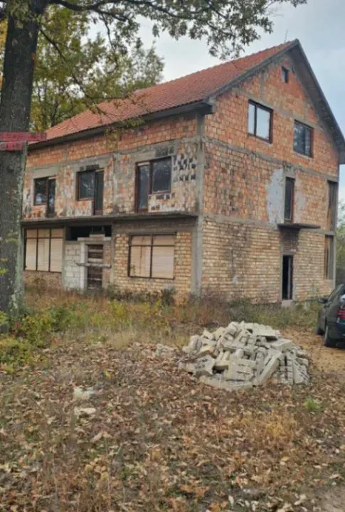 Prodaja, kuća, 400m², Ibarska magistrala, Barajevo