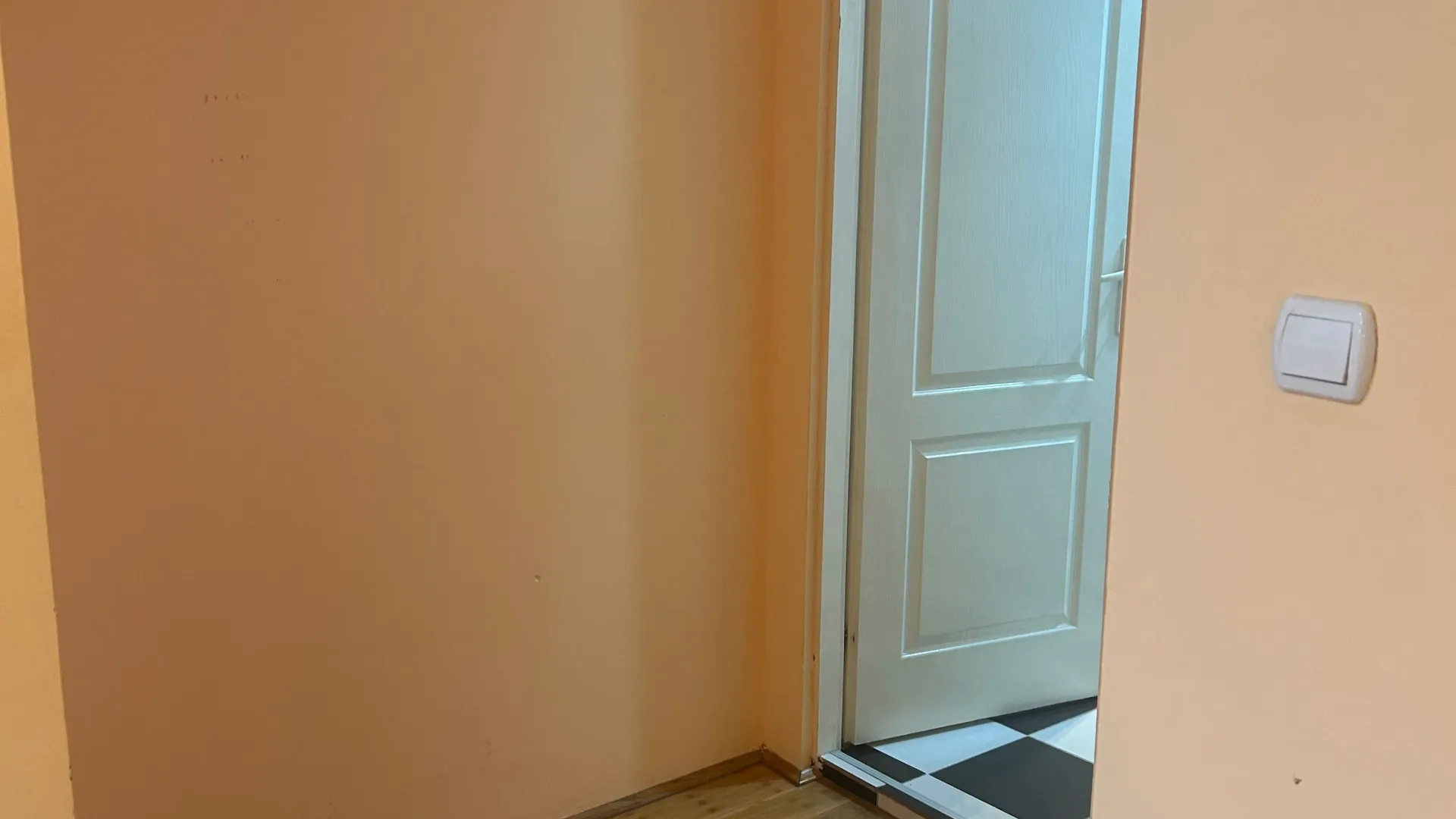 Rent, three bedroom apartment, 62m², Višnjica, Palilula Sve Podlokacije