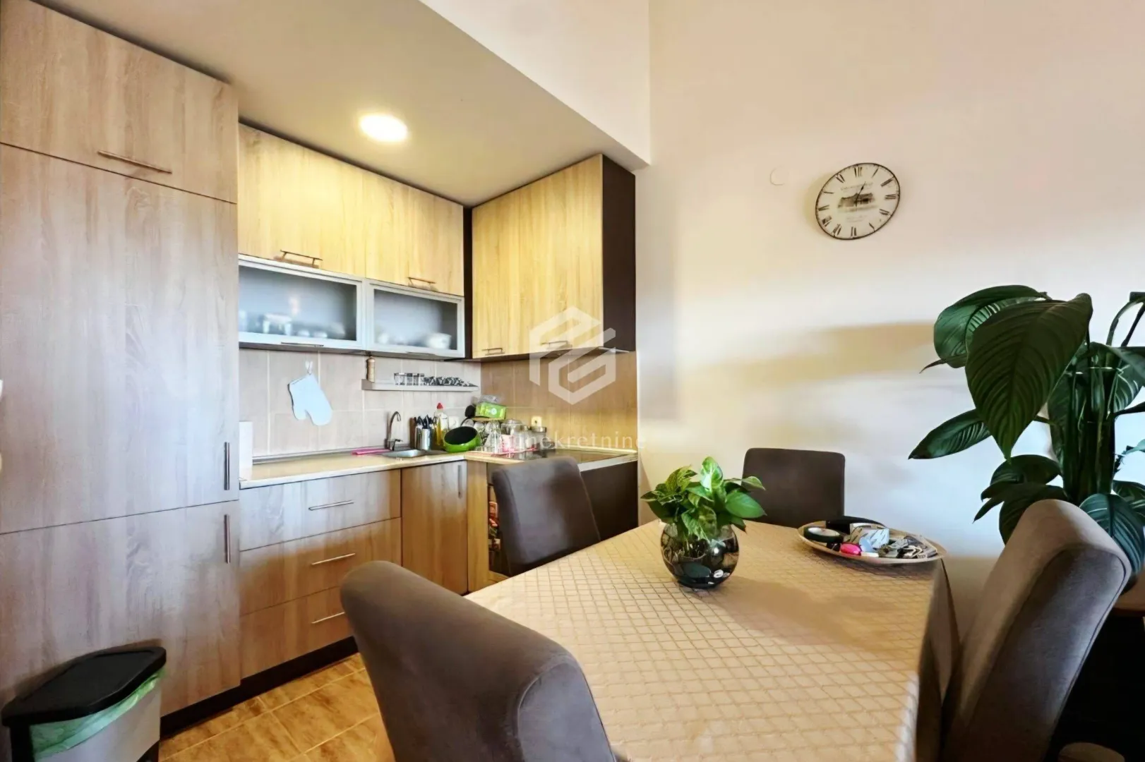 Sale, two bedroom apartment, 55m², Lazi, Budva