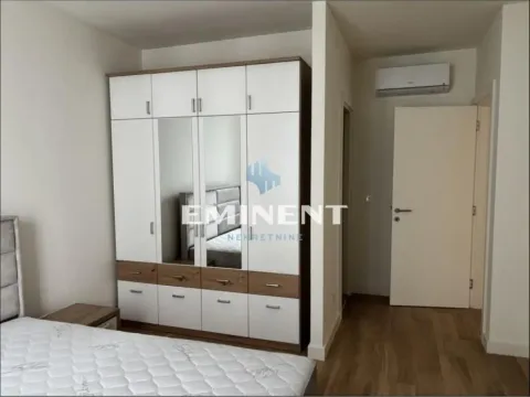 Izdavanje, trosoban stan, 89m², Savski Venac, Beograd - image 5