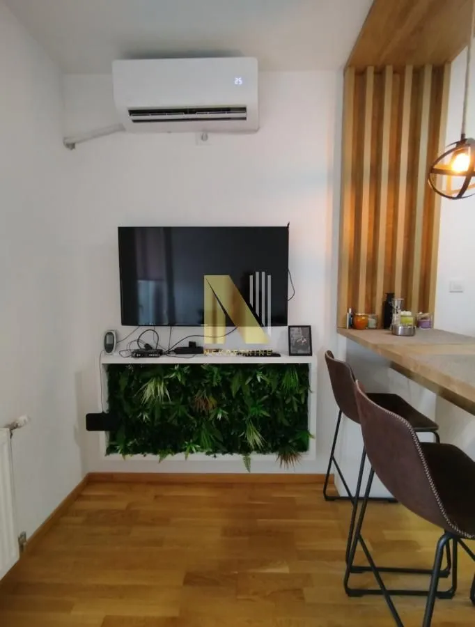 Izdavanje, garsonjera, 27m², Petrovaradin, Novi Sad