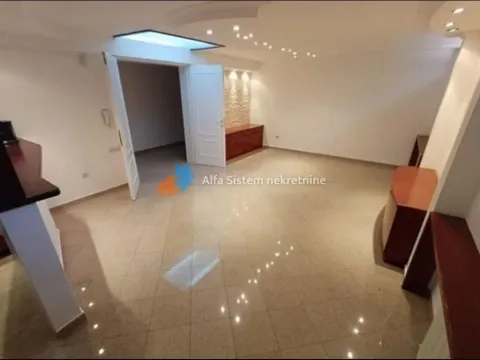 Rent, house, 300m², Voždovac Sve Podlokacije, Beograd - image 26