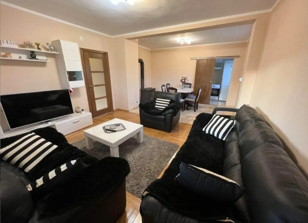 Rent, two bedroom apartment, 130m², Donja Gorica, Podgorica
