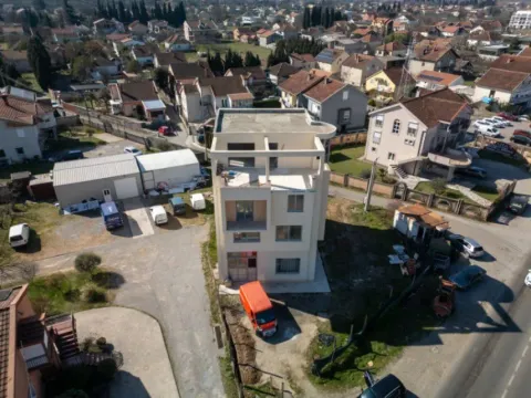 Izdavanje, poslovni prostor, 600m², Gornja Gorica, Podgorica - image 6