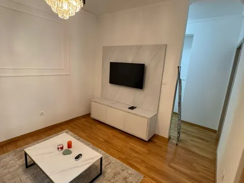 Izdavanje, jednosoban stan, 40m², Bečići, Budva - image 5