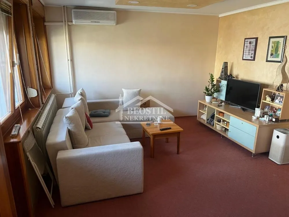 Izdavanje, dvosoban stan, 58m², Novi Beograd Blok 21, Novi Beograd Sve Podlokacije