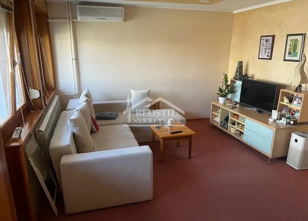 Izdavanje, dvosoban stan, 58m², Novi Beograd Blok 21, Novi Beograd Sve Podlokacije