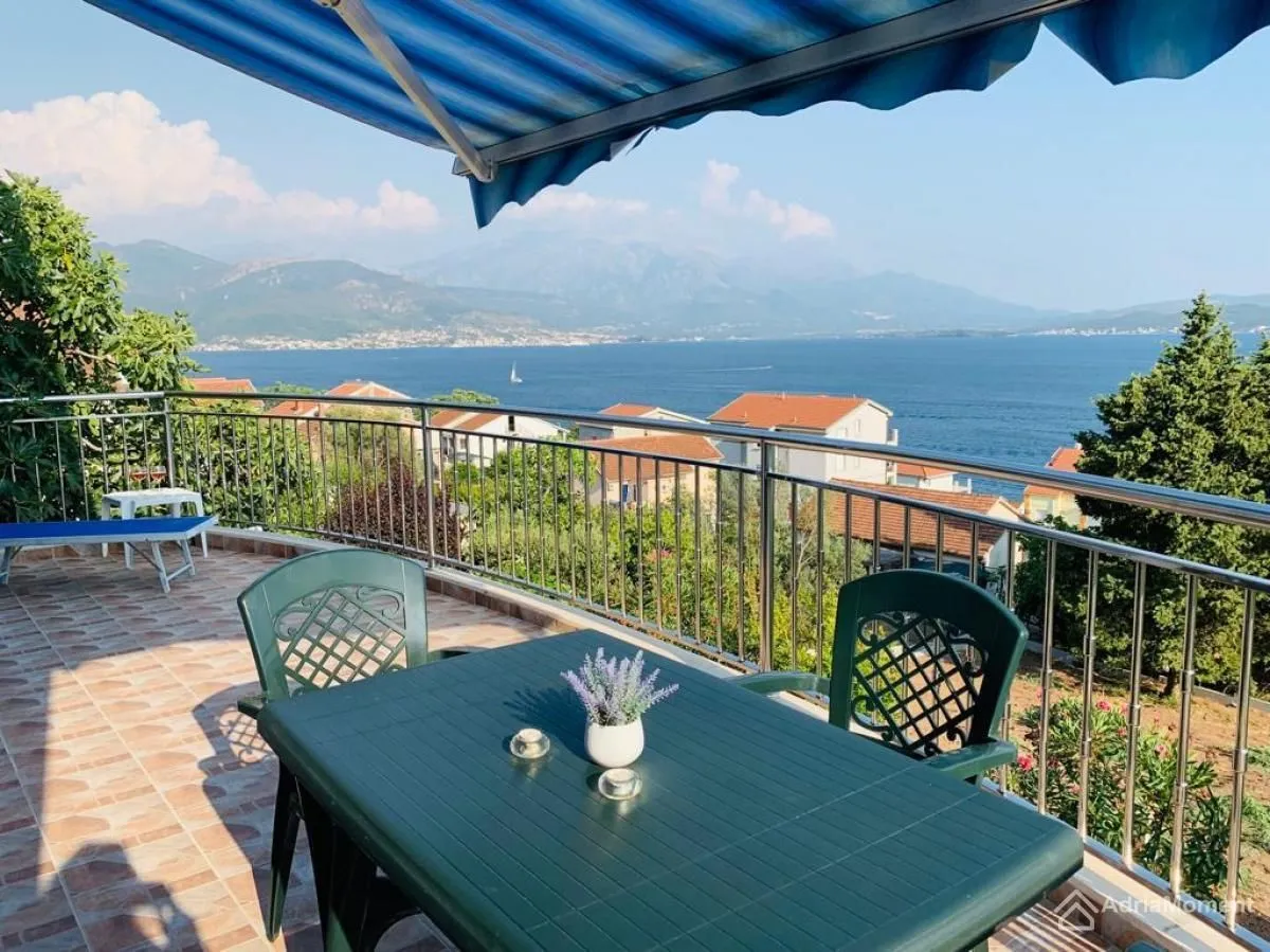 Prodaja, kuća, 174m², Baošići, Herceg Novi