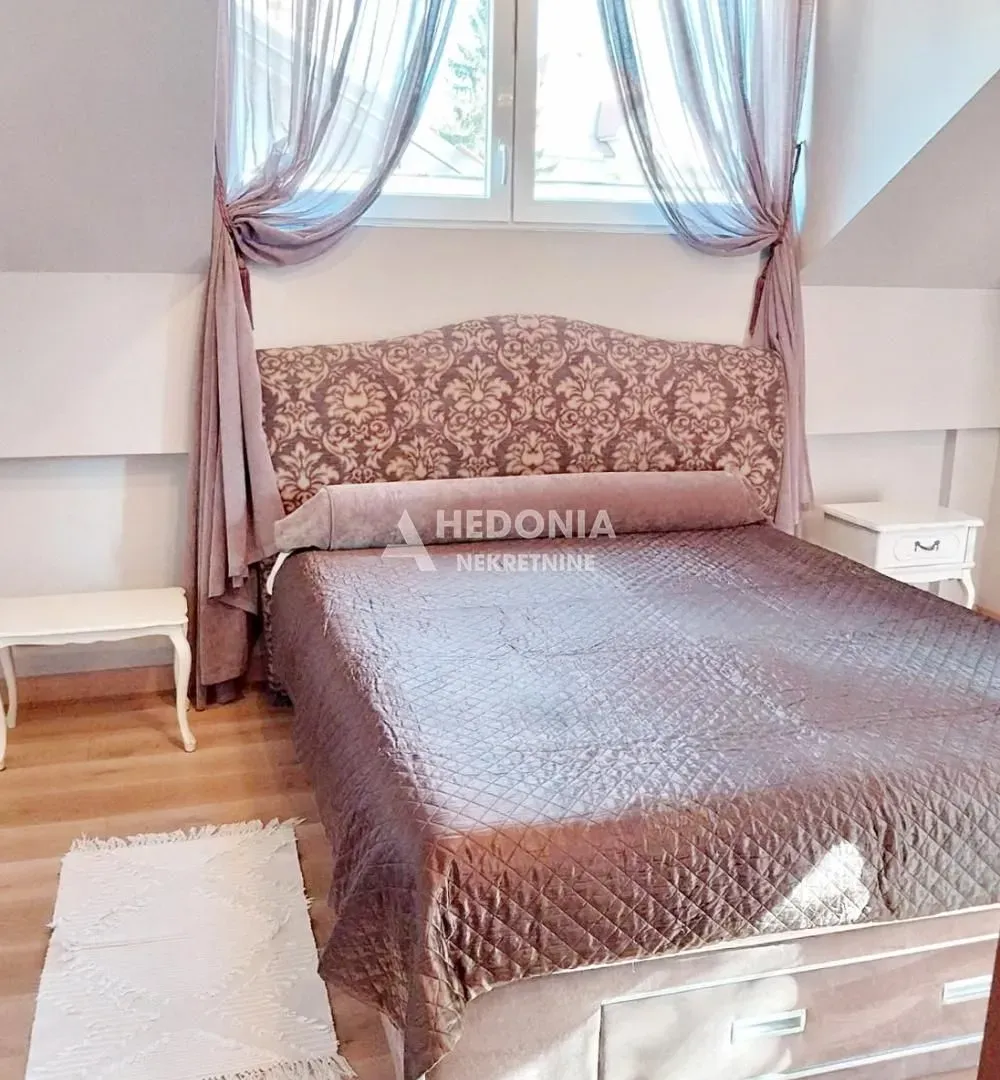Izdavanje, četvorosoban stan, 120m², Savski Venac, Beograd