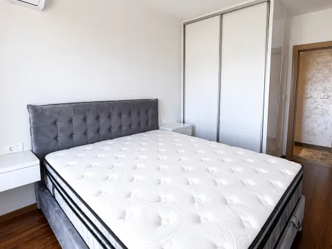 Izdavanje, dvosoban stan, 85m², Master Kvart, Podgorica - image 4