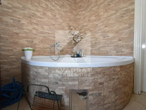 Rent, house, 250m², Donja Gorica, Podgorica - image 22