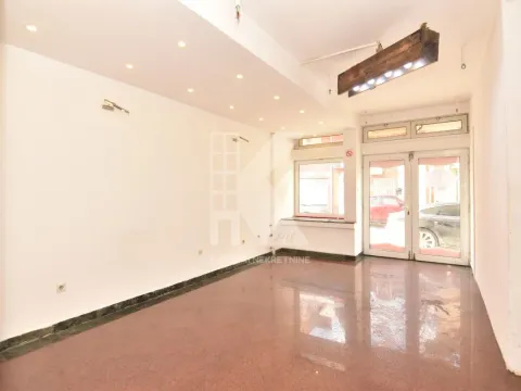 Rent, office space, 100m², Centar, Podgorica - image 2