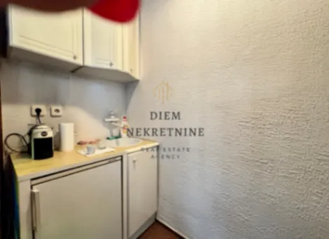 Izdavanje, poslovni prostor, 52m², Preko Morače, Podgorica - image 8