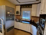 Izdavanje, kuća, 160m², Sremska Kamenica, Petrovaradin - image 8