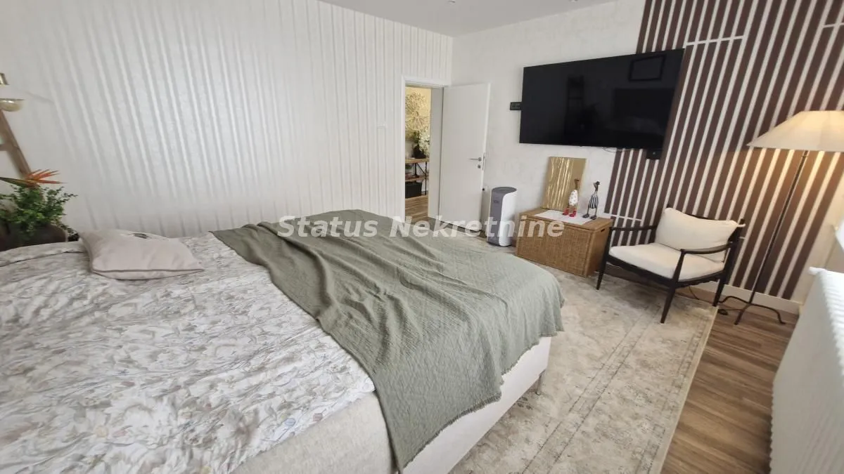 Prodaja, kuća, 285m², Sremski Karlovci, Novi Sad