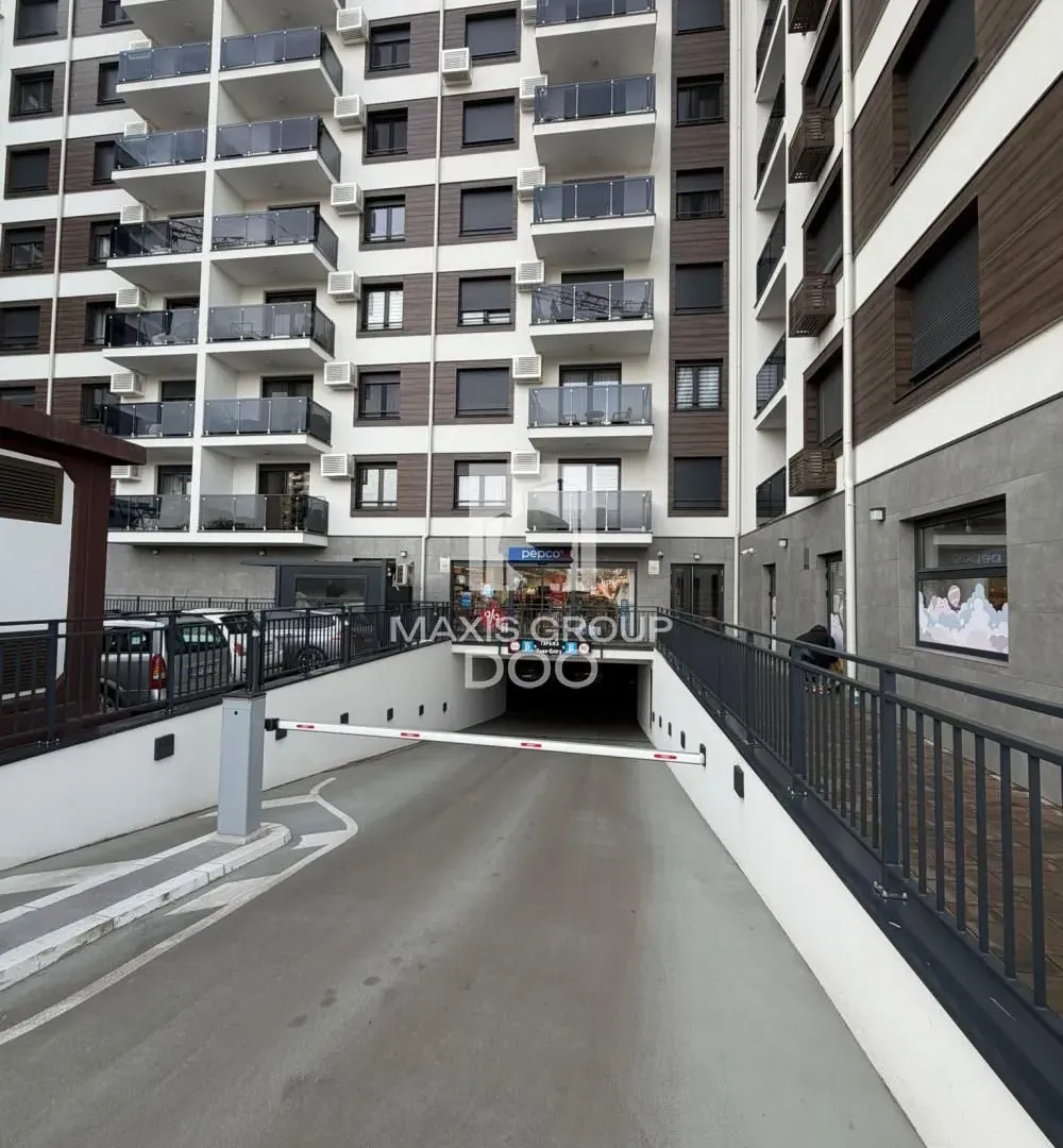 Prodaja, četvorosoban stan, 93m², Zemun Sve Podlokacije, Beograd