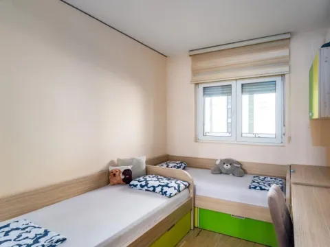 Sale, two bedroom apartment, 72m², City Kvart, Podgorica - image 8