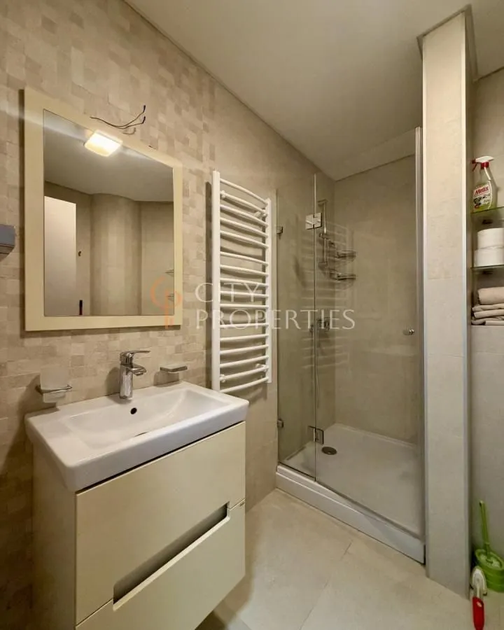 Izdavanje, stan, 53m², Centar, Podgorica