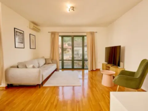 Sale, two bedroom apartment, 59m², Centar, Budva - image 2