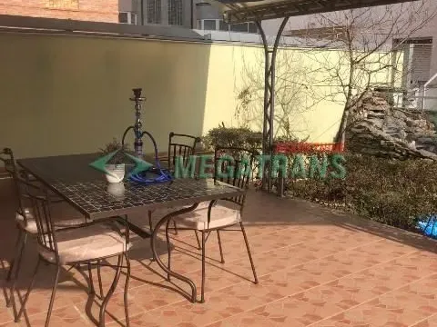 Izdavanje, četvorosoban stan, 130m², Grbavica, Novi Sad Sve Podlokacije - image 4