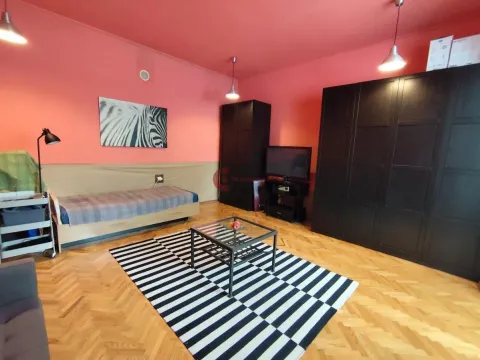 Prodaja, kuća, 55m², Centar, Subotica - image 4