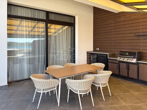 Prodaja, stan, 185m², Tivat, Crna Gora - image 4