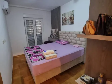 Izdavanje, jednosoban stan, 46m², Blok 6, Podgorica - image 4
