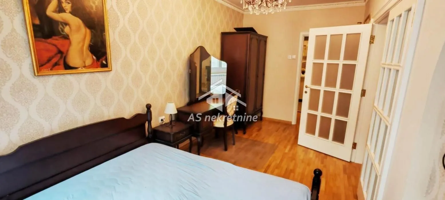 Prodaja, dvosoban stan, 62m², Stari Grad, Beograd