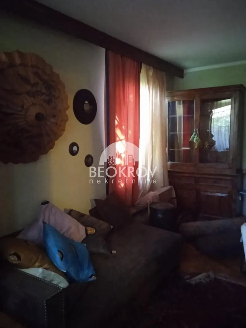 Sale, house, 400m², Kaludjerica, Grocka