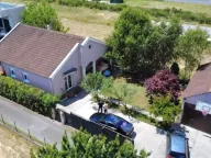 Prodaja, kuća, 233m², Tološi, Podgorica - image 1