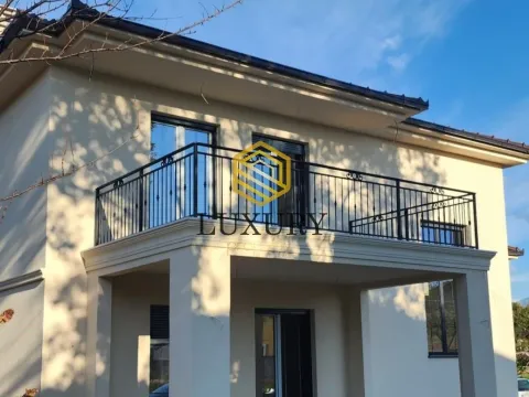 Kuća in Donja Gorica
