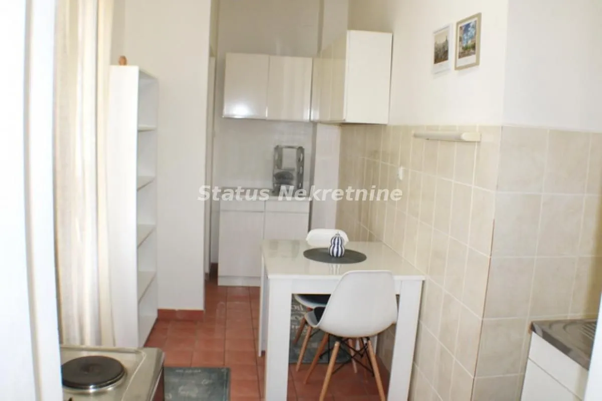 Prodaja, trosoban stan, 67m², Zrenjanin, Srbija