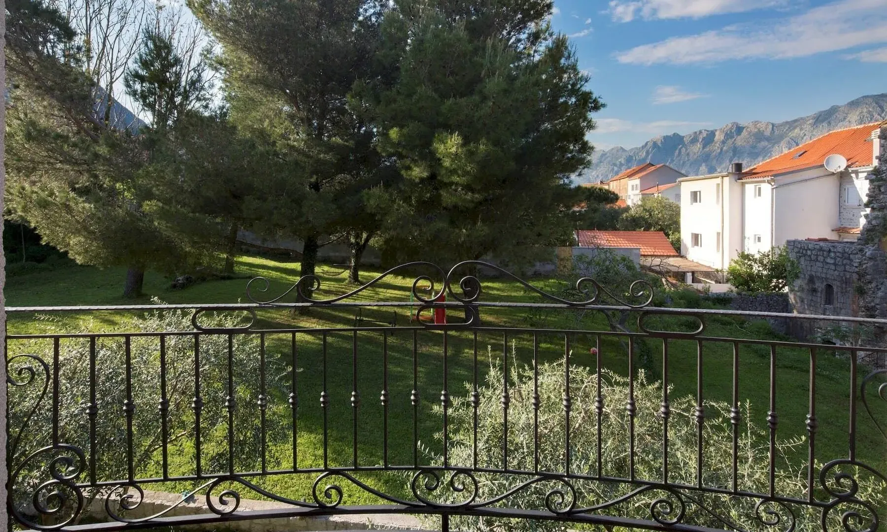 Sale, house, 497m², Prčanj, Kotor