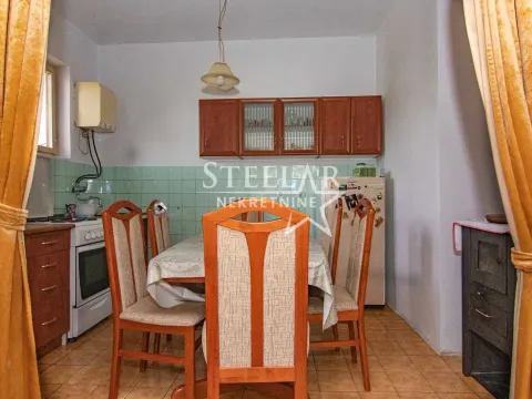 Rent, two bedroom apartment, 55m², Tološi, Podgorica - image 2