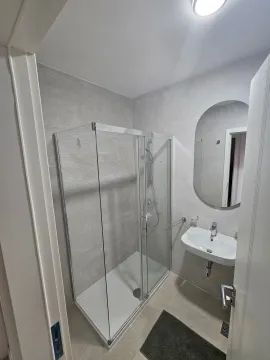 Rent, one bedroom apartment, 42m², Stari Aerodrom, Podgorica - image 11