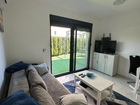 Sale, studio apartment, 20m², Đenovići, Herceg Novi - image 2