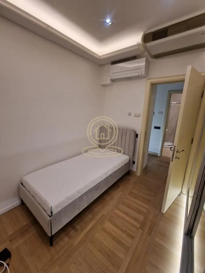Rent, four bedroom apartment, 148m², Savski Venac, Beograd