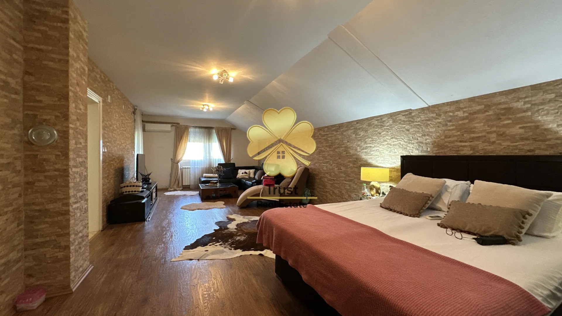 Rent, house, 250m², Donja Gorica, Podgorica
