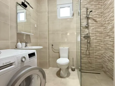 Sale, two bedroom apartment, 58m², Bečići, Budva - image 10