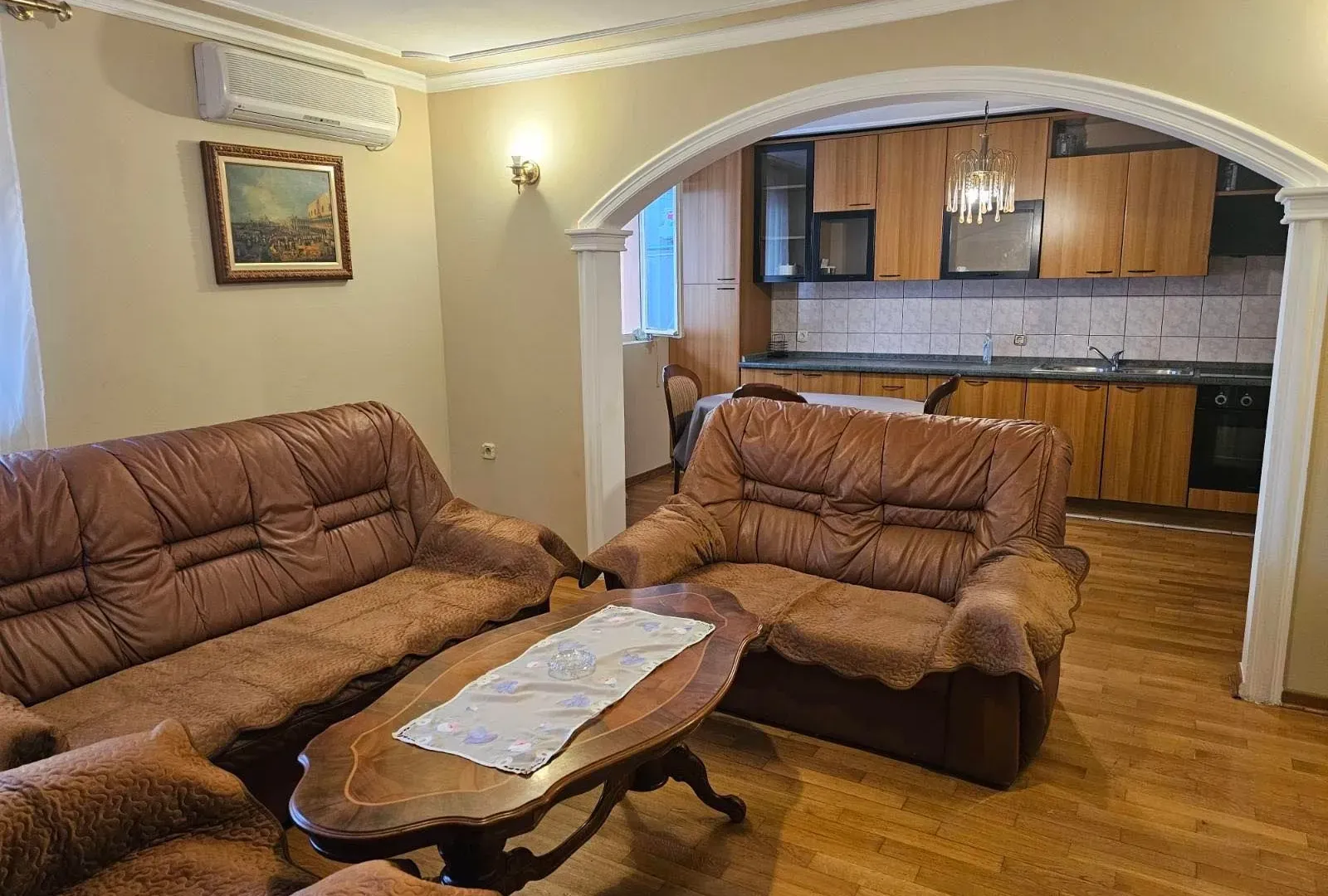 Izdavanje, jednosoban stan, 90m², Masline, Podgorica