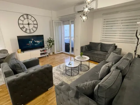 Izdavanje, dvosoban stan, 75m², Zabjelo, Podgorica - image 10