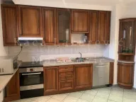 Izdavanje, trosoban stan, 147m², Kalenić Pijaca, Vračar Sve Podlokacije - image 5