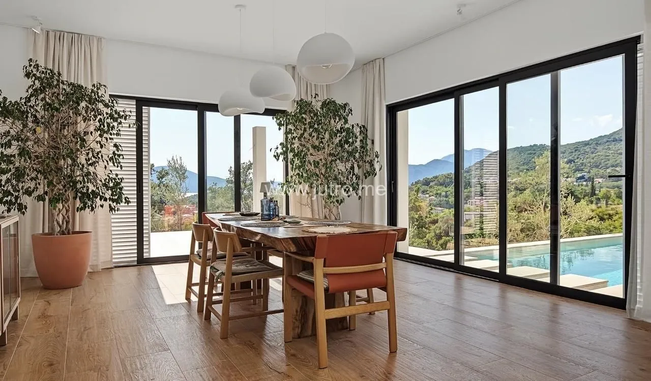 Sale, house, 220m², Kavač, Kotor